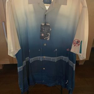 Rare New w/Tags XL Tommy Bahama MLB 2015 New York Yankees Collectors Men’s Shirt